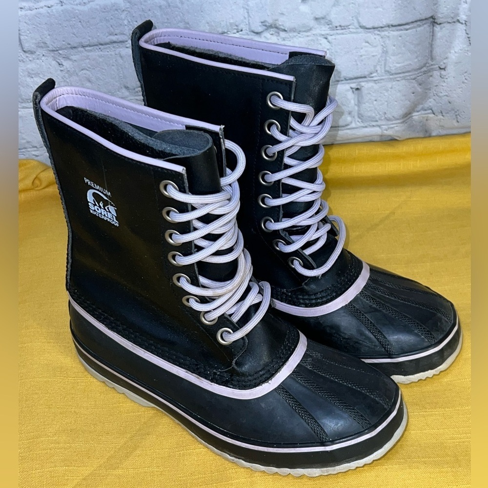 SOREL 1964 Premium Wool Boots Women’s Size 9 Black & Purple